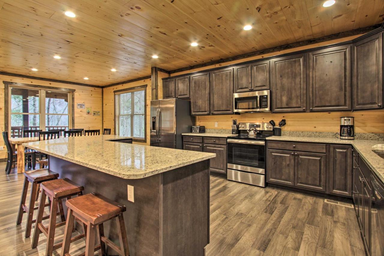 Luxe Cabin With Home Theater Less Than 2 Miles To גטלינבורג מראה חיצוני תמונה